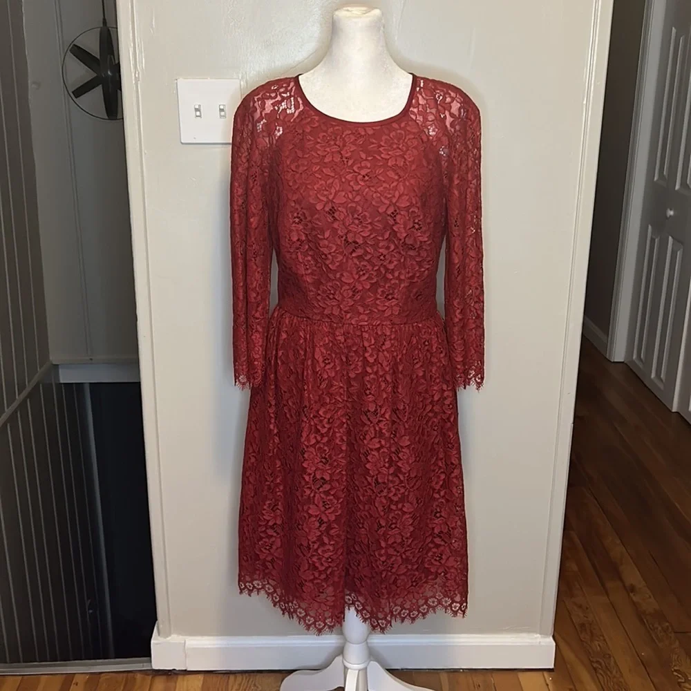 Trina Turk Lace Rosalind Cocktail Dress in Red Oxblood  3/4 Sleeve NWT Size 6